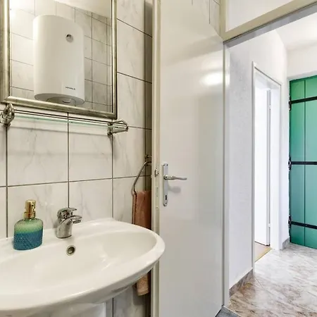 House Jona Tatil Evi *